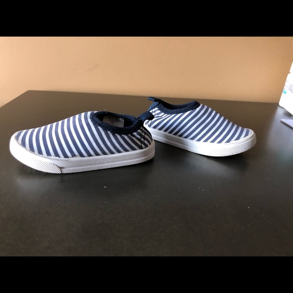 Size 4 infant Koala water shoes - Picture 2 of 3